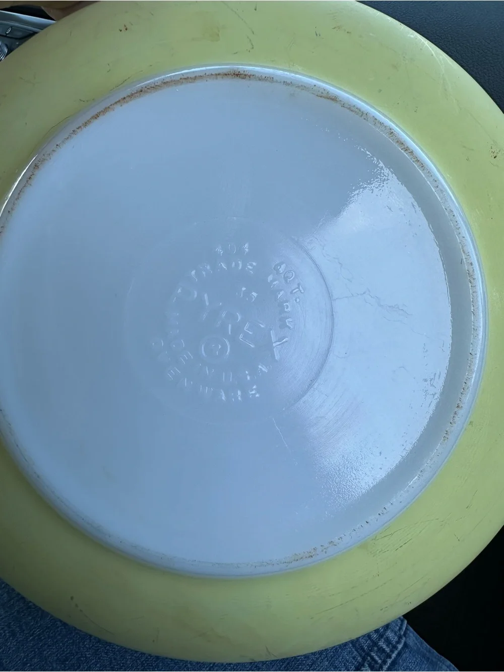 Pyrex sturdy mixing